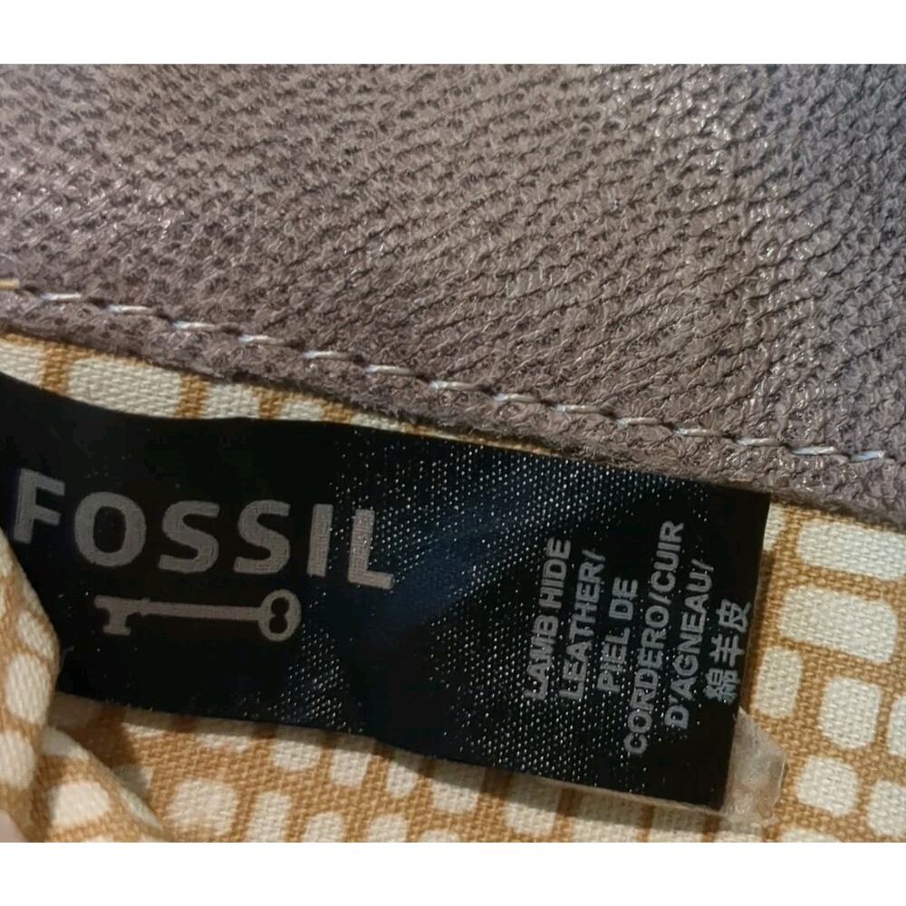 Fossil Brown Womens Fold Wallet Geometric Camera Lamb Leather Zipper Button Logo - Picture 3 of 15